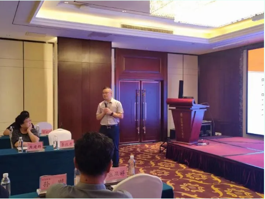 泰山论坛问道东西 圣道集团引领潮流